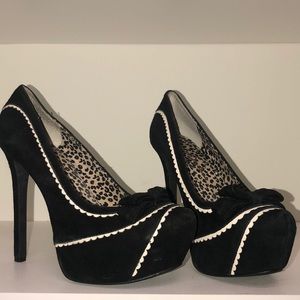 Jessica Simpson Velvet Bow Heels